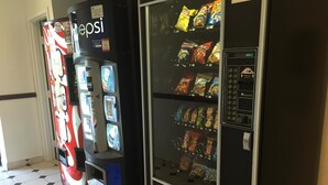 Unclassified image, 5 of 46, button - Motel 6 Yemassee, SC (Yemassee)