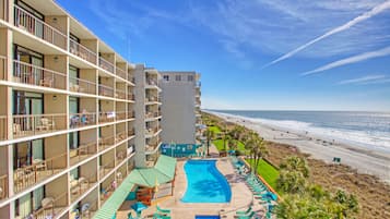 Indoor pool, outdoor pool