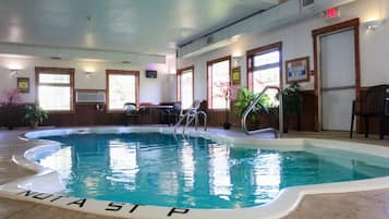 Indendørs pool