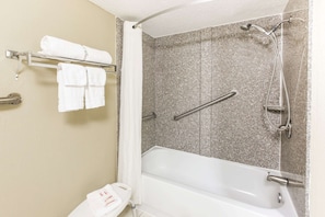 Combined shower/bathtub, free toiletries, towels - Super 8 by Wyndham Caryville TN (Caryville)