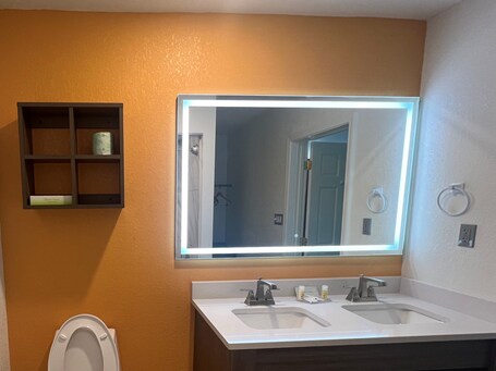 Reagan Resorts Inn - Image 29