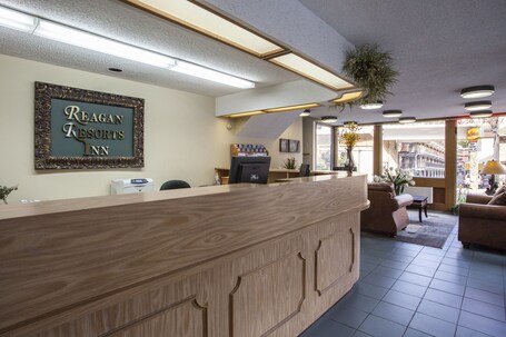 Reagan Resorts Inn - Image 8