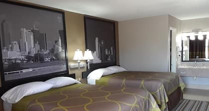 Super 8 by Wyndham Mt. Pleasant TX