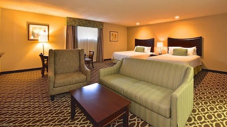 Iron/ironing board, free WiFi, bed sheets. Sunday House Inn and Suites