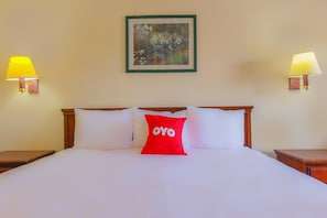 Iron/ironing board, free WiFi, bed sheets - Hotel Corpus Christi North / I-37 (Corpus Christi)