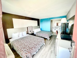 Escrivaninha, Wi-Fi de cortesia, roupa de cama