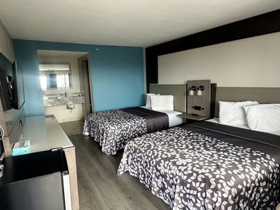 Days Inn by Wyndham El Paso Airport East