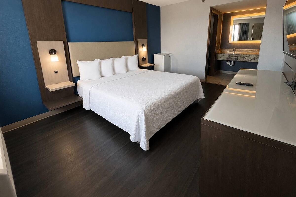 Escritorio, wifi gratis, ropa de cama