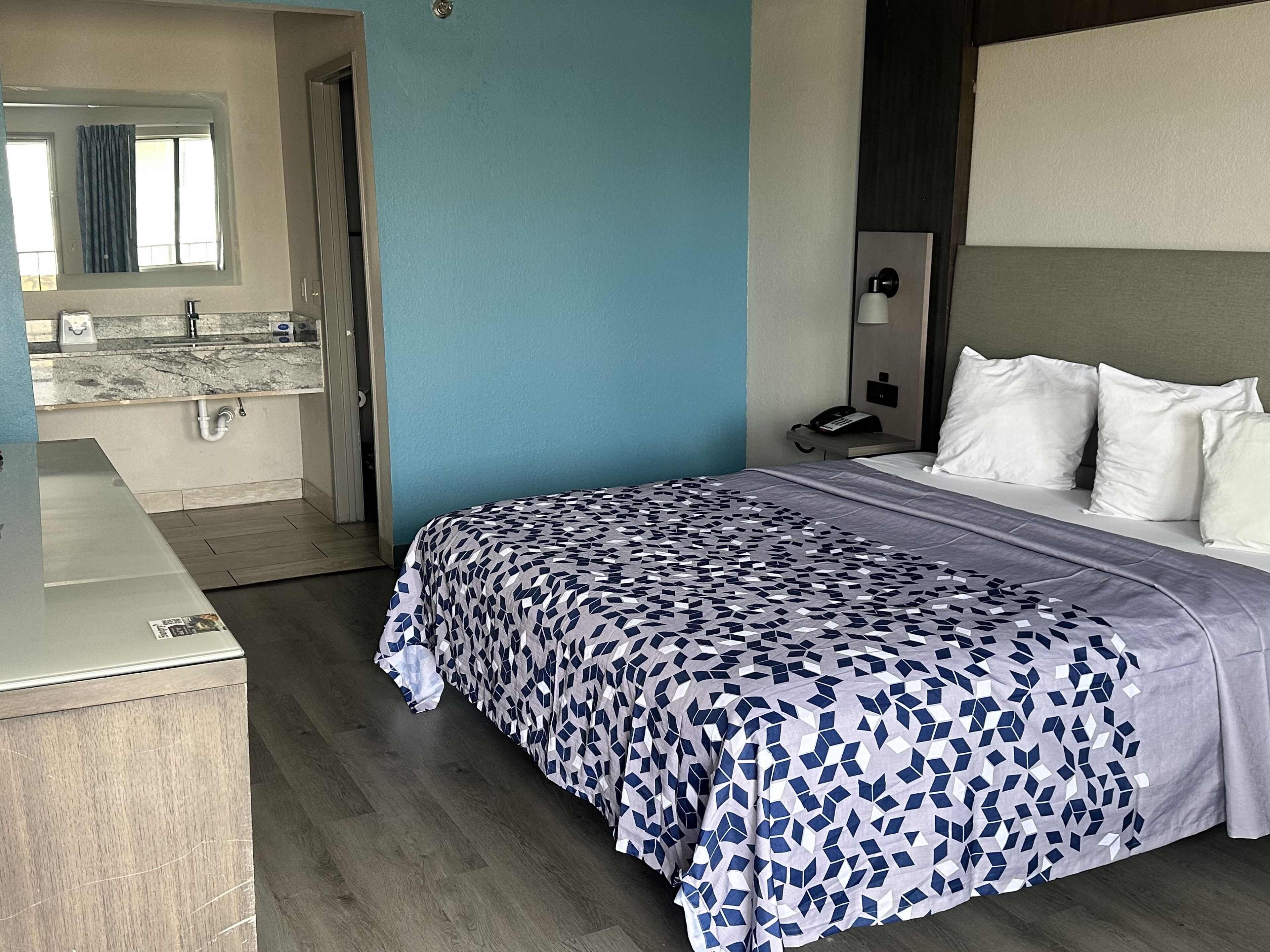 Photo - Days Inn by Wyndham El Paso Airport East