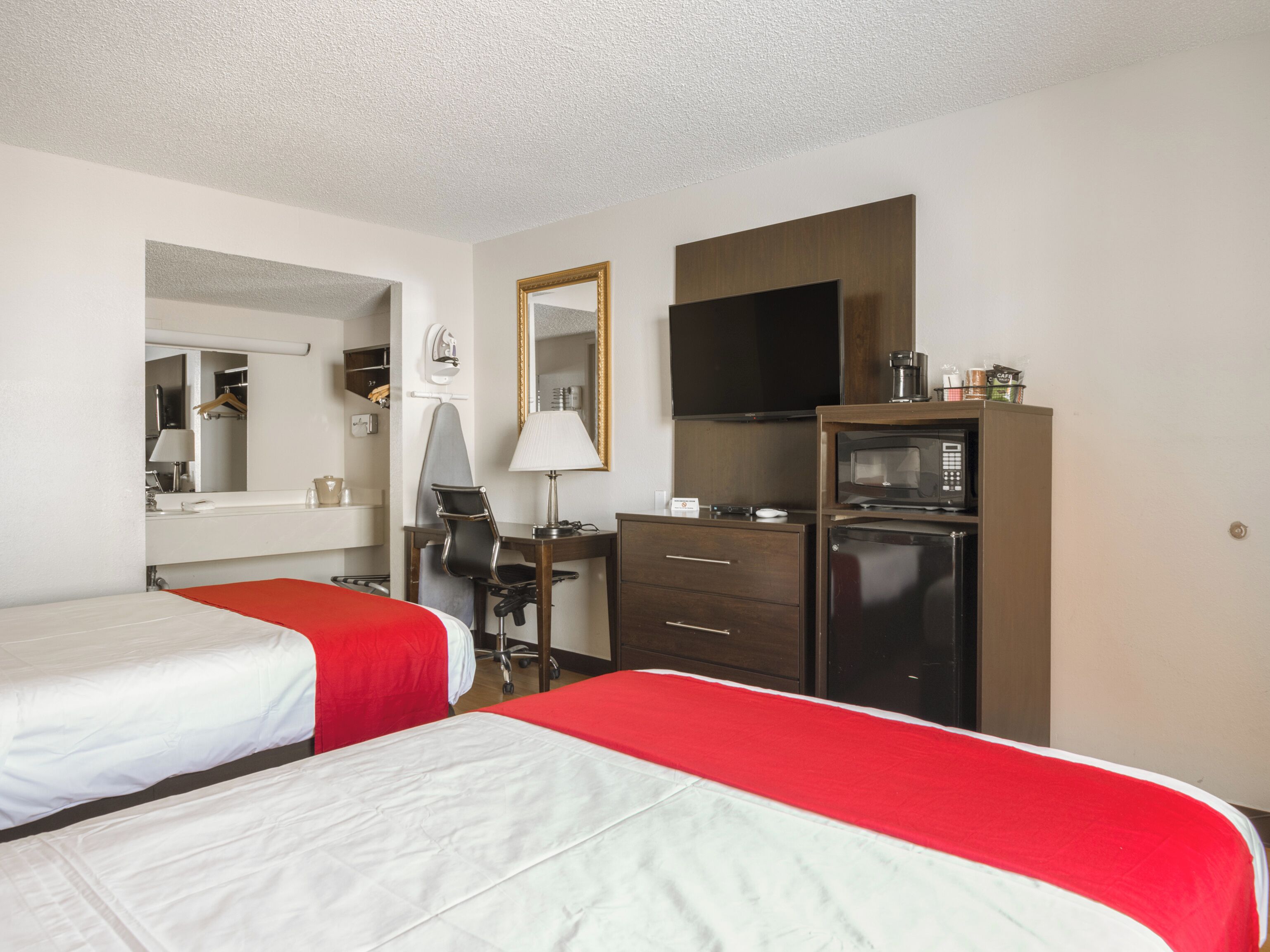 1 bedroom, desk, iron/ironing board, free WiFi