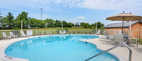 Seasonal outdoor pool