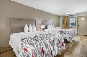 Escritorio, tabla de planchar con plancha y cunas gratuitas 