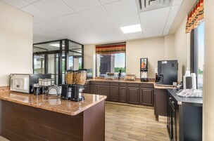 Desayuno continental incluido todos los días 