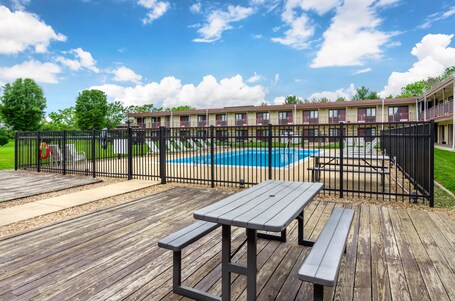 BBQ/picnic area