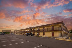 Exterior - Red Roof Inn Staunton (Staunton)