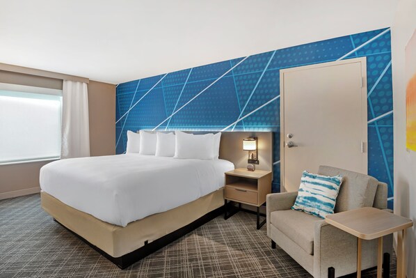 Room, 1 Queen Bed, Accessible, Non Smoking | Premium bedding, in-room safe, desk, laptop workspace