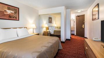 Suite, 1 Queen-Bett, Nichtraucher | Zustellbetten, kostenloses WLAN, Bettwäsche