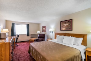 Standard Room, 1 King Bed, Non Smoking | 1 bedroom, rollaway beds, free WiFi, bed sheets