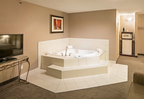 Holiday Inn Express Red Deer by IHG