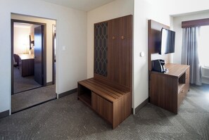 Unclassified image, 5 of 83, button - Holiday Inn Hinton by IHG (Hinton)