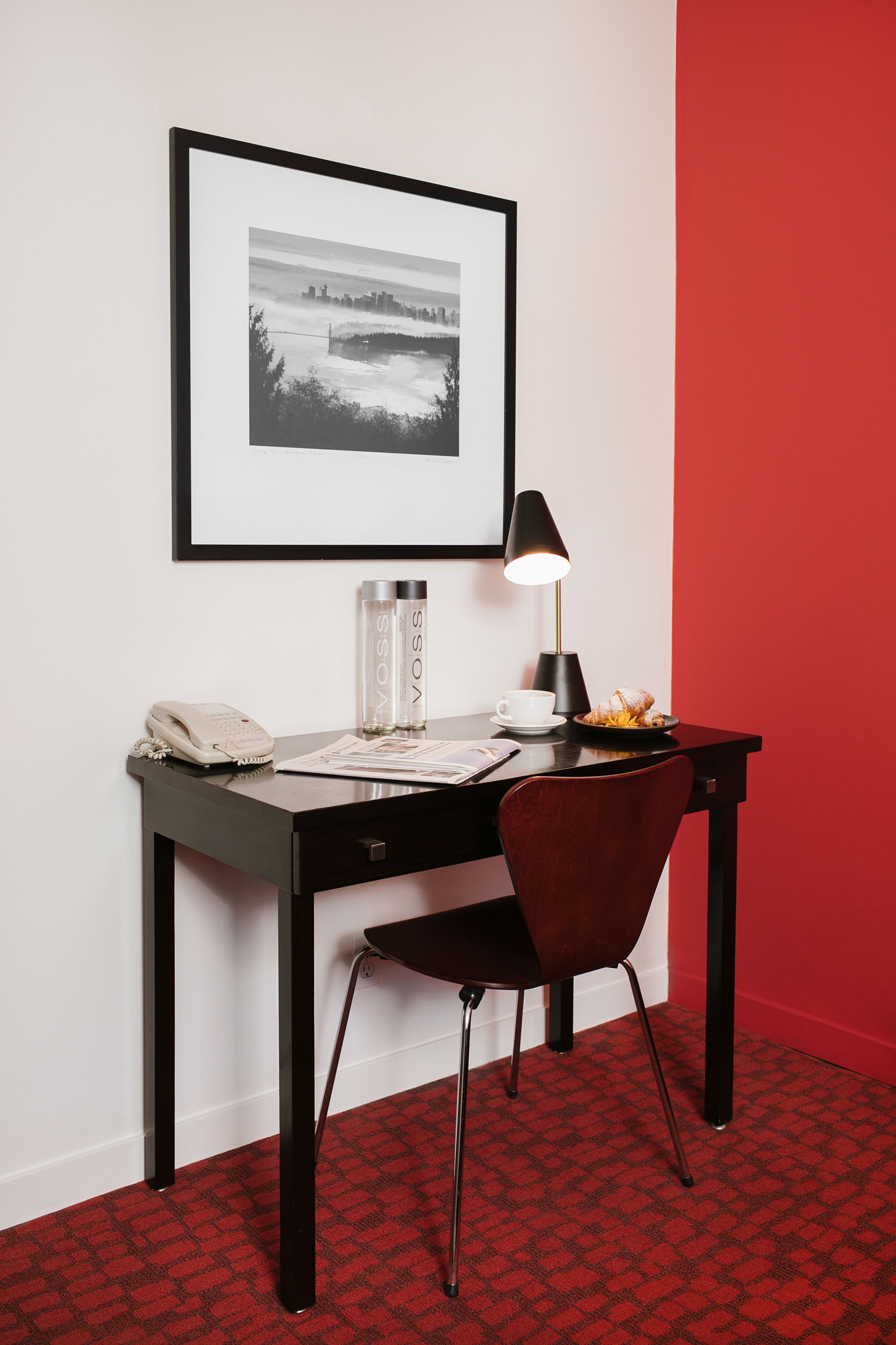 standard room, 1 queen bed | room amenity