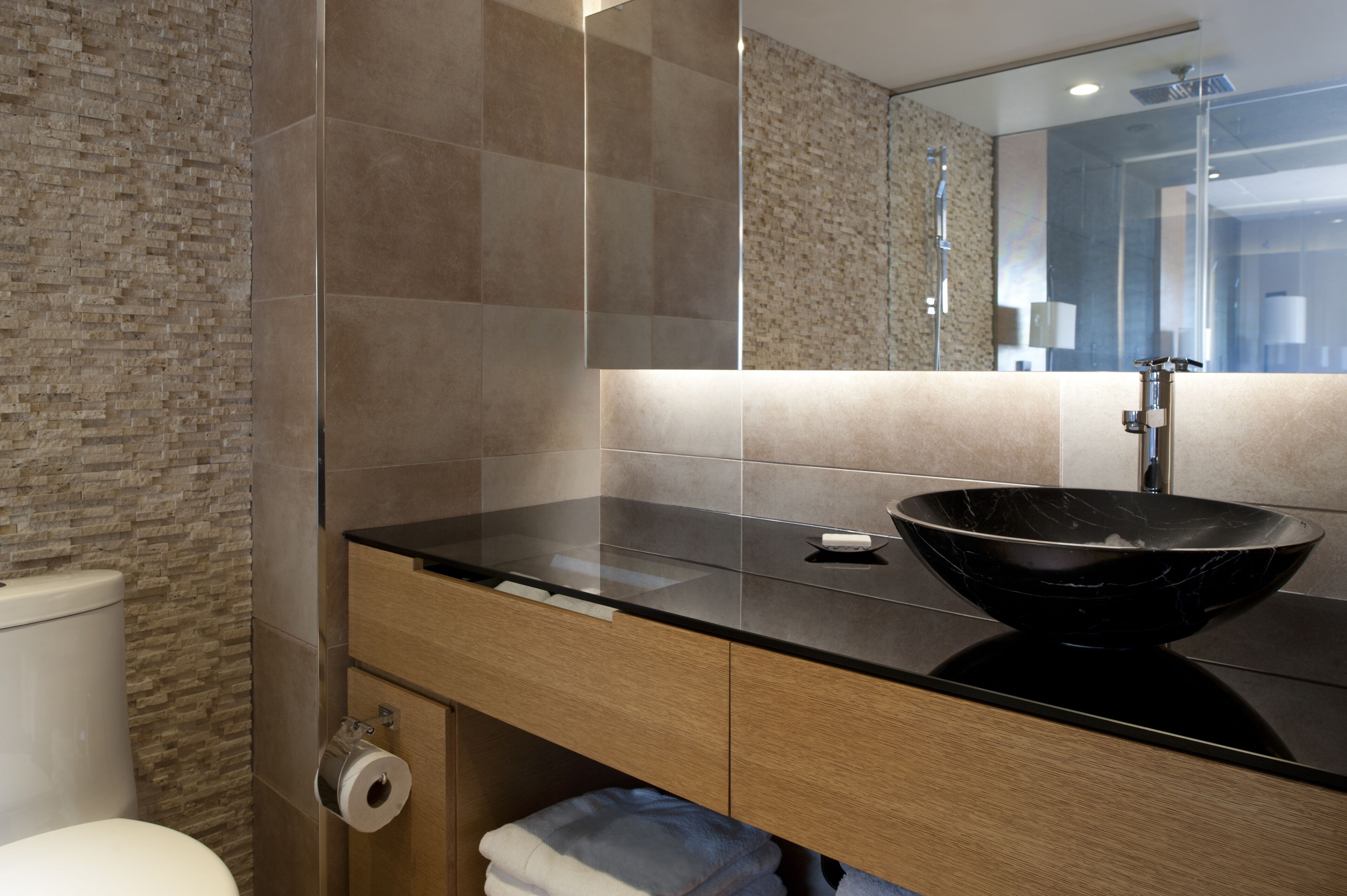 deluxe room, 2 queen beds | bathroom | free toiletries, hair dryer, heated floors, towels