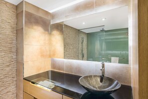 Free toiletries, hair dryer, heated floors, towels