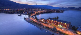 Holiday Inn Hotel & Suites Osoyoos by IHG