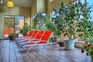Indoor pool, sun loungers