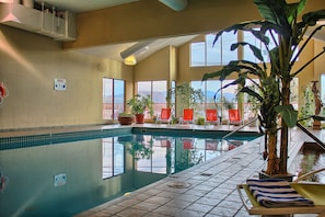 Indoor pool, pool loungers