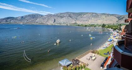 Holiday Inn Hotel & Suites Osoyoos by IHG