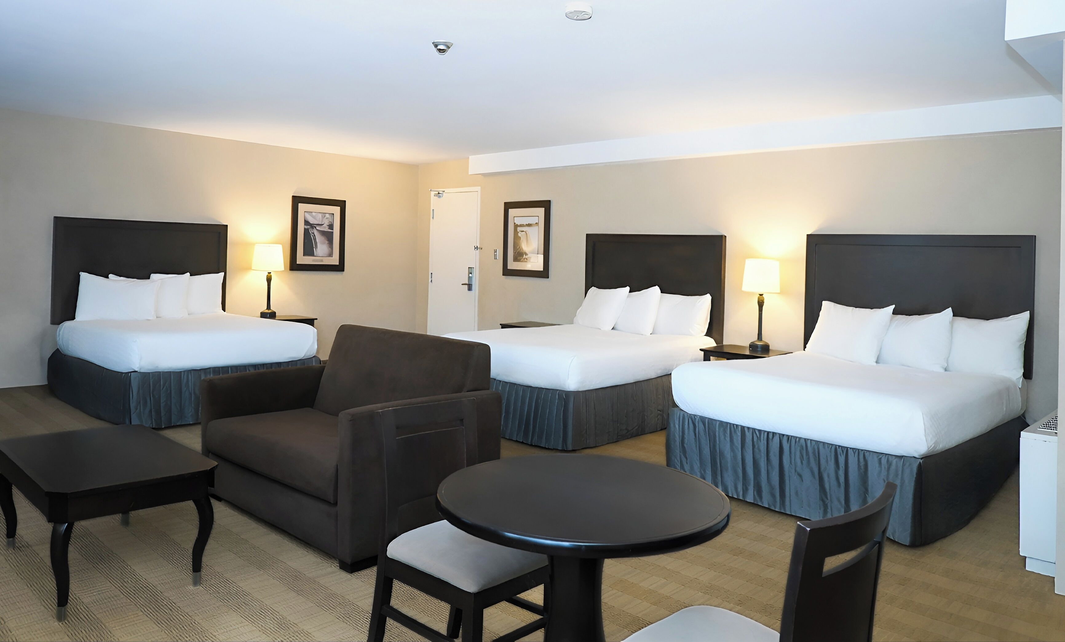 Chambre Deluxe | Bureau, espace de travail pour ordinateurs portables