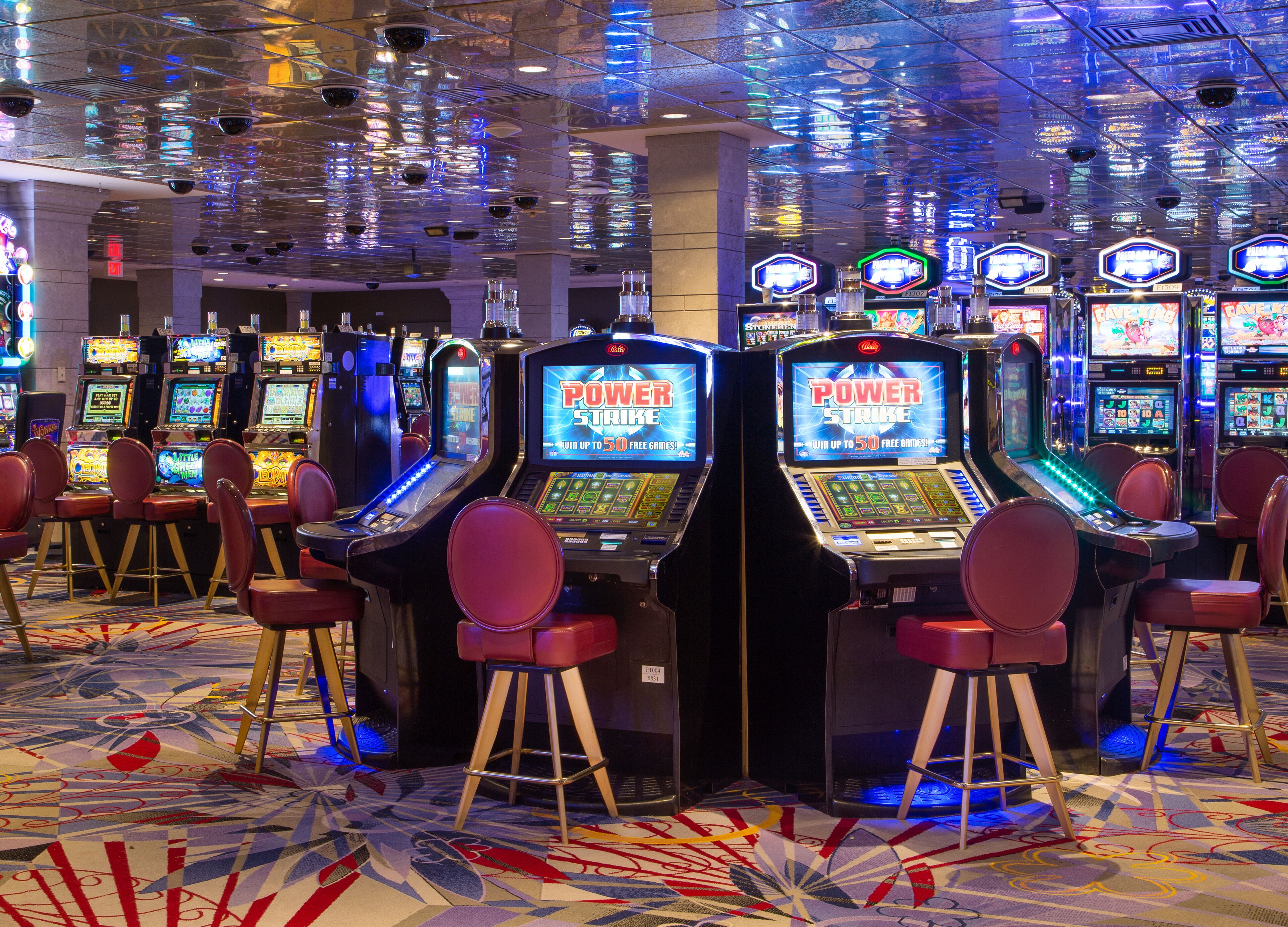 Photo - Skyline Hotel & Waterpark