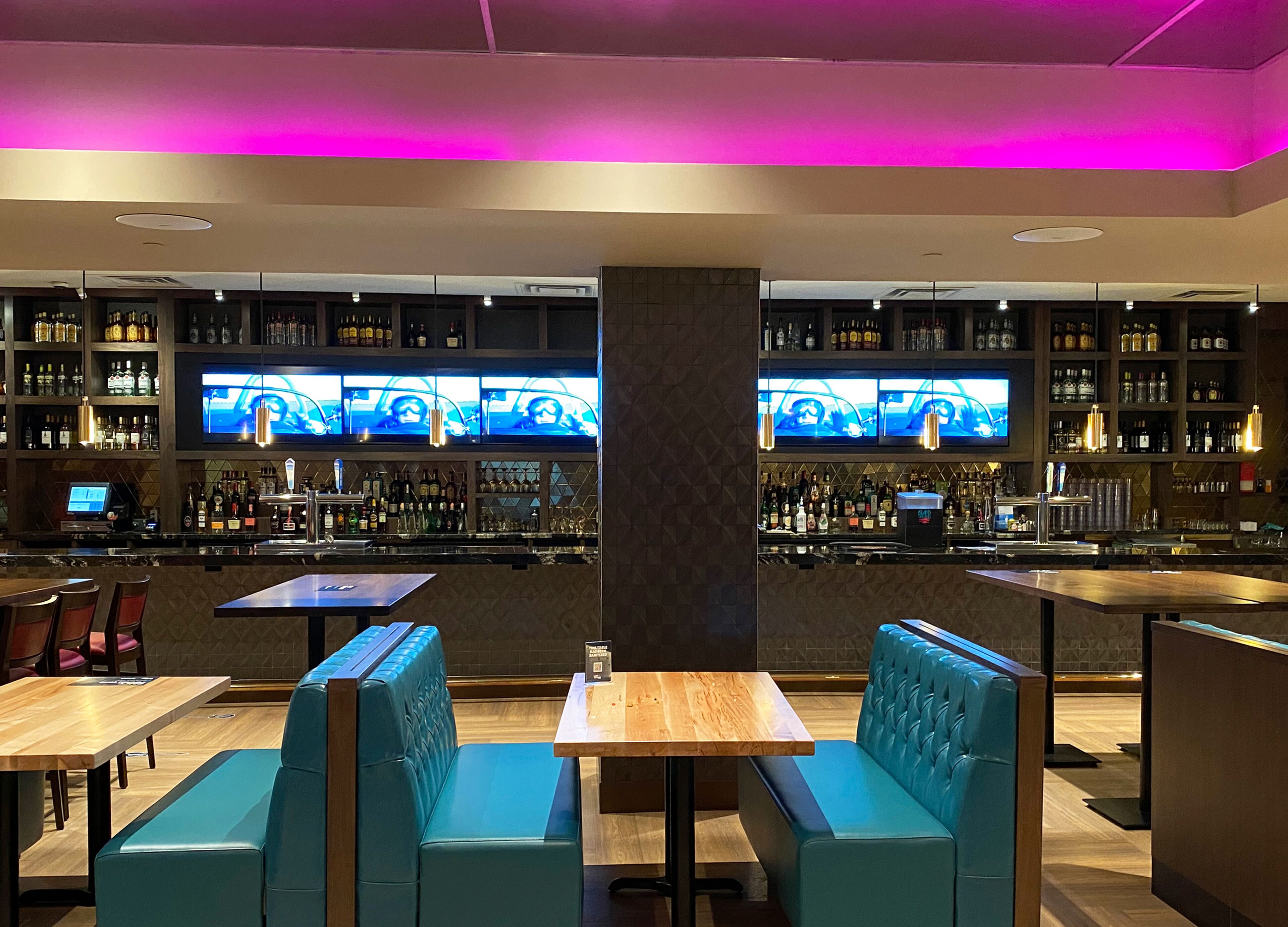 Photo - Skyline Hotel & Waterpark