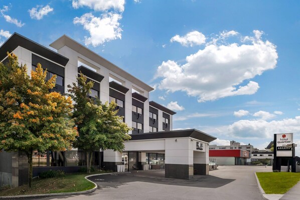 Exterior - Hotel Quartier, an Ascend Collection Hotel (Québec City)