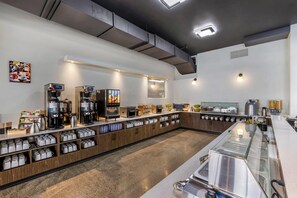 Free daily buffet breakfast - Hotel Quartier, an Ascend Collection Hotel (Québec City)