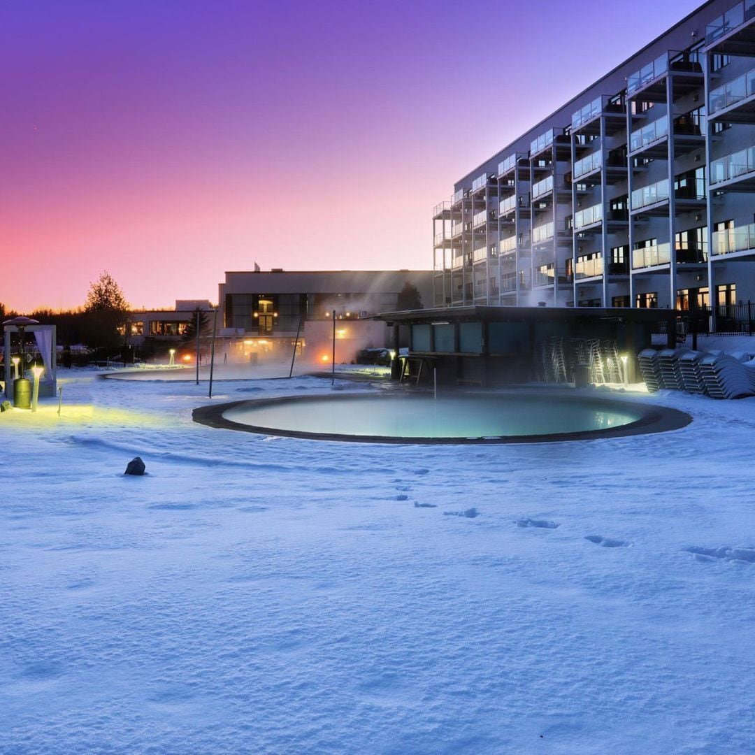 المنشأة من الخارج