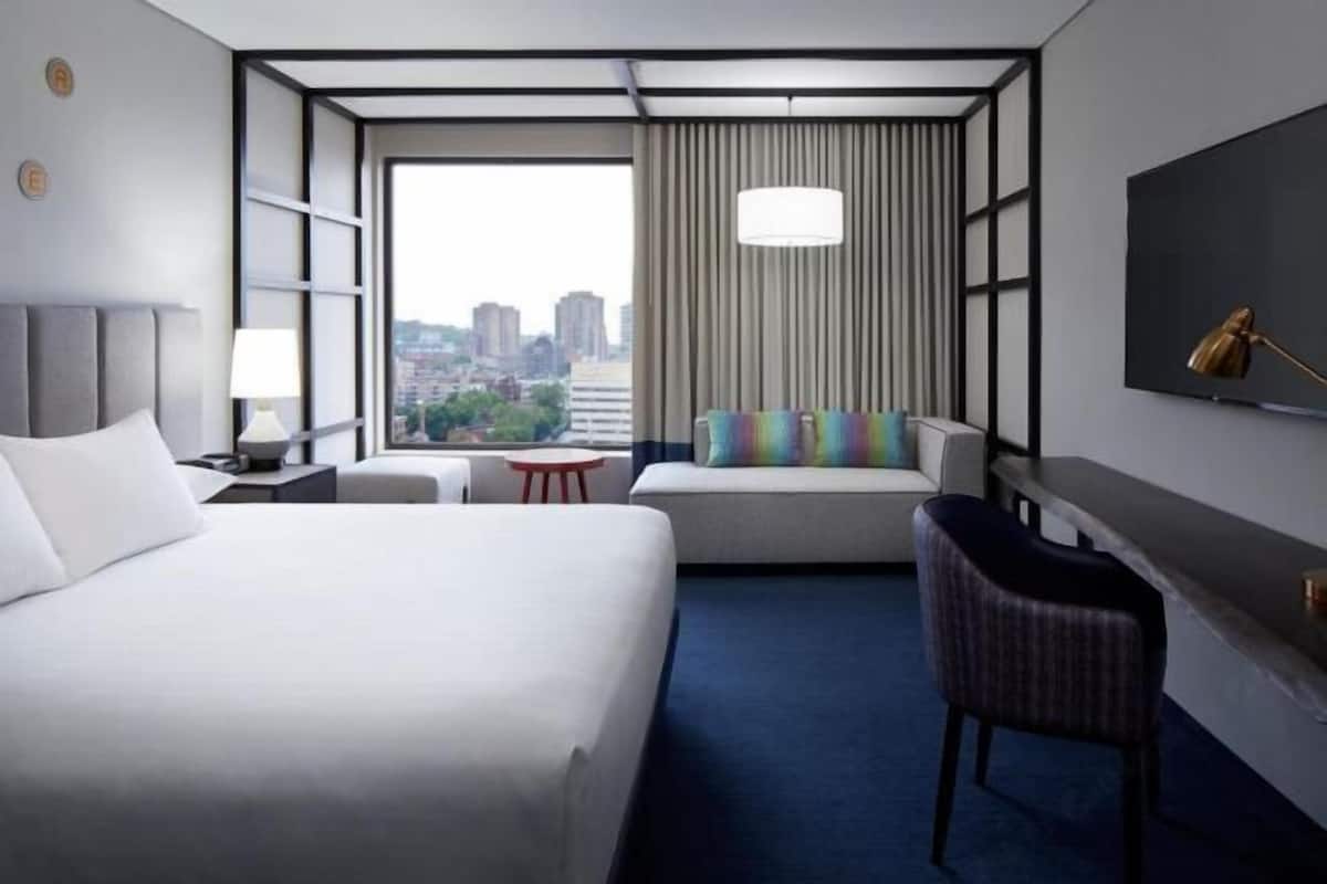 Premium bedding, pillow-top beds, in-room safe, laptop workspace