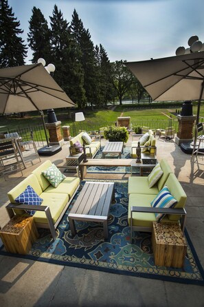 Dinner served - Delta Hotels by Marriott Bessborough (Saskatoon)