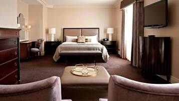 Surmatelas, coffres-forts dans les chambres, bureau