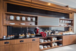 Daily buffet breakfast for a fee - AC Hotel by Marriott Guadalajara Expo (Zapopan)