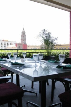 Restaurant - Ramada Plaza Leon (León)