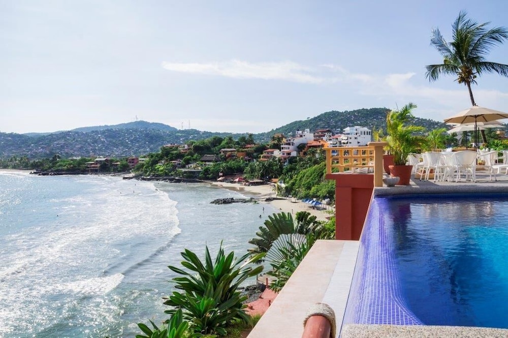 Hotel Irma, Zihuatanejo by null