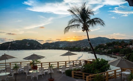 Vista al agua. Hotel Irma