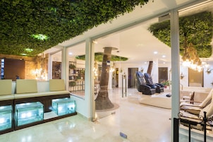 双人护理室、热水浴缸、身体护理、芳香疗法、热石按摩、深层组织按摩