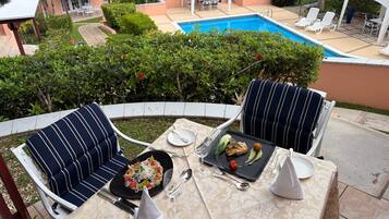Deluxe Room, 1 King Bed | Terrace/patio