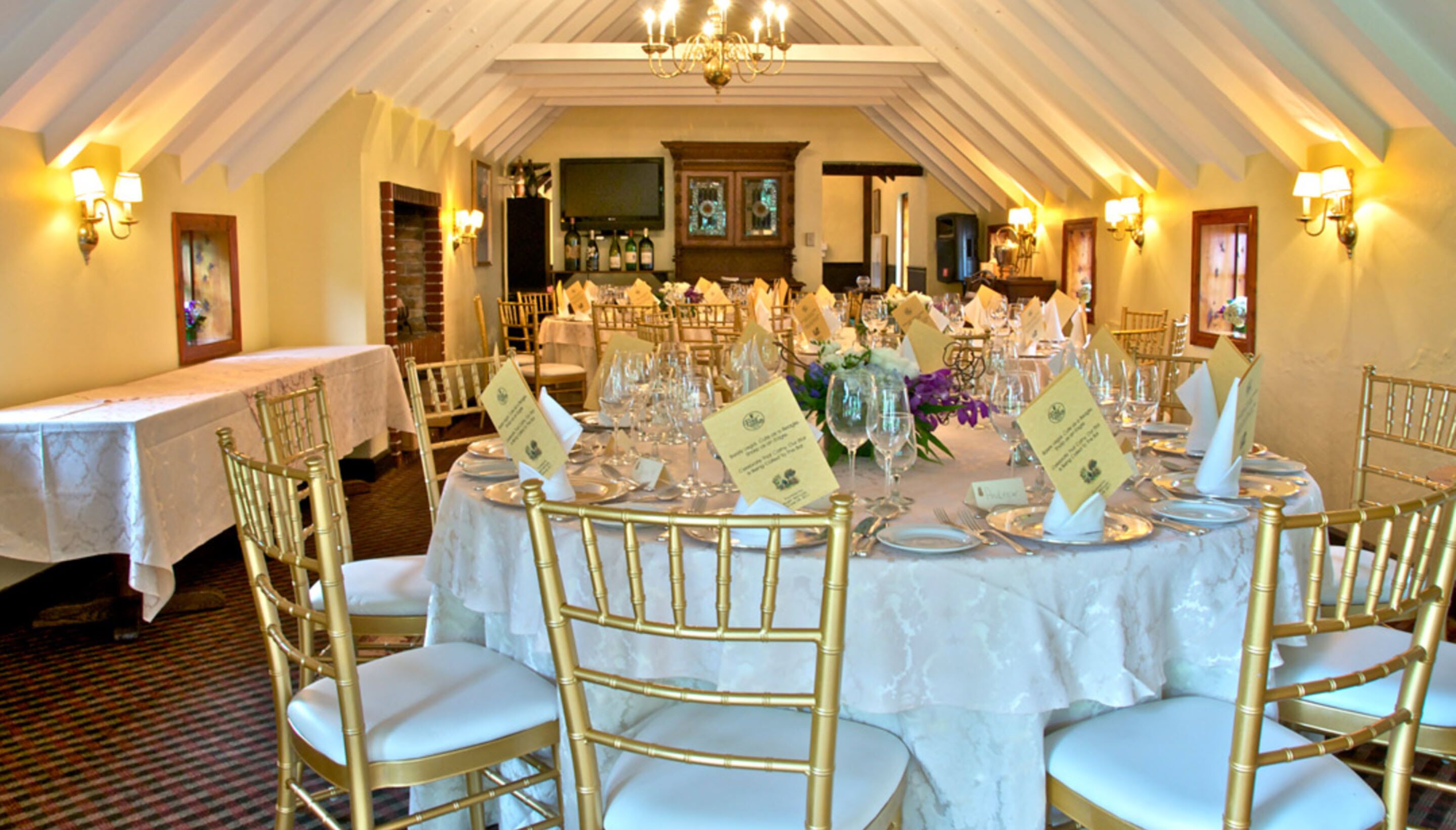 daily continental breakfast (usd 18.00 per person)