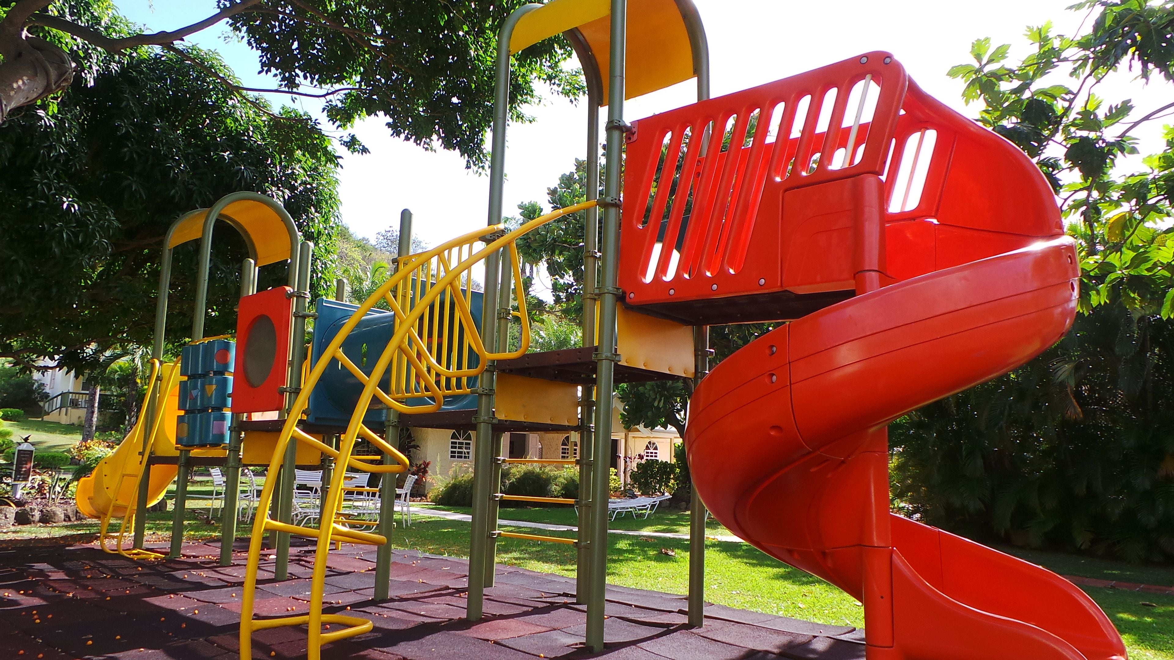 children’s play area – outdoor