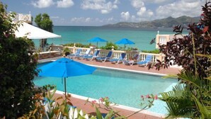 Outdoor pool - The Flamboyant Hotel & Villas (St. George's)