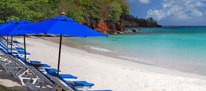 Beach nearby, free beach cabanas, sun loungers, beach umbrellas